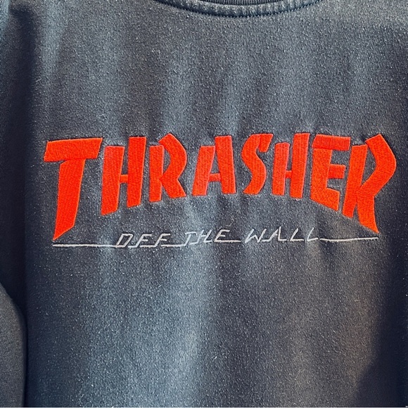 Off The Wall Vans Black Thrasher Sweatshirt Youth Large - Picture 2 of 7